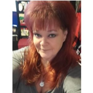 Meet your Posher, Leeann